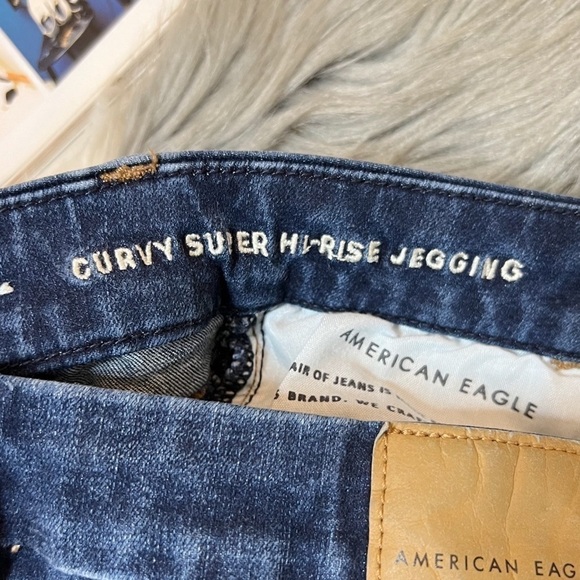 American Eagle Curvy Super Hi Rise Dark Wash Skinny Jegging Sz 2 Short - Picture 6 of 11